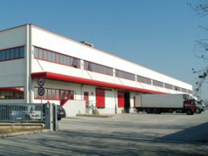 Disponibile Immobile Logistico, Produttivo - 16.000 mq + 4.000 mq ad Annone Veneto